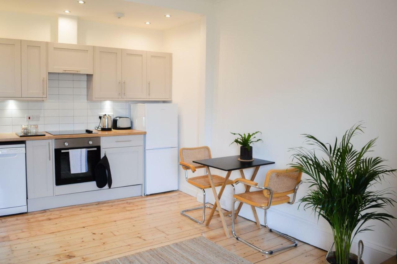 Modern 1 Bedroom Flat In The Heart Of Edinburg Exteriör bild